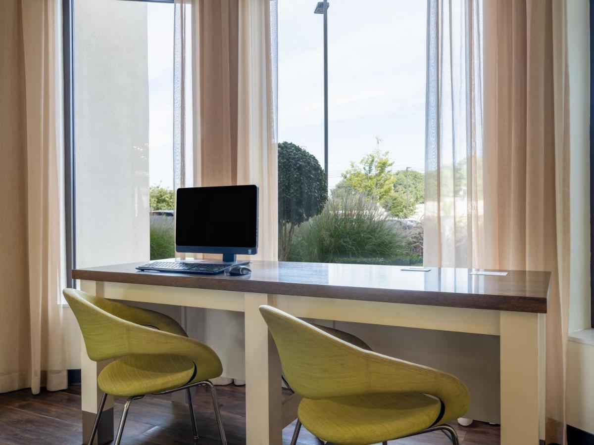 Holiday Inn Greensboro Coliseum By Ihg Экстерьер фото