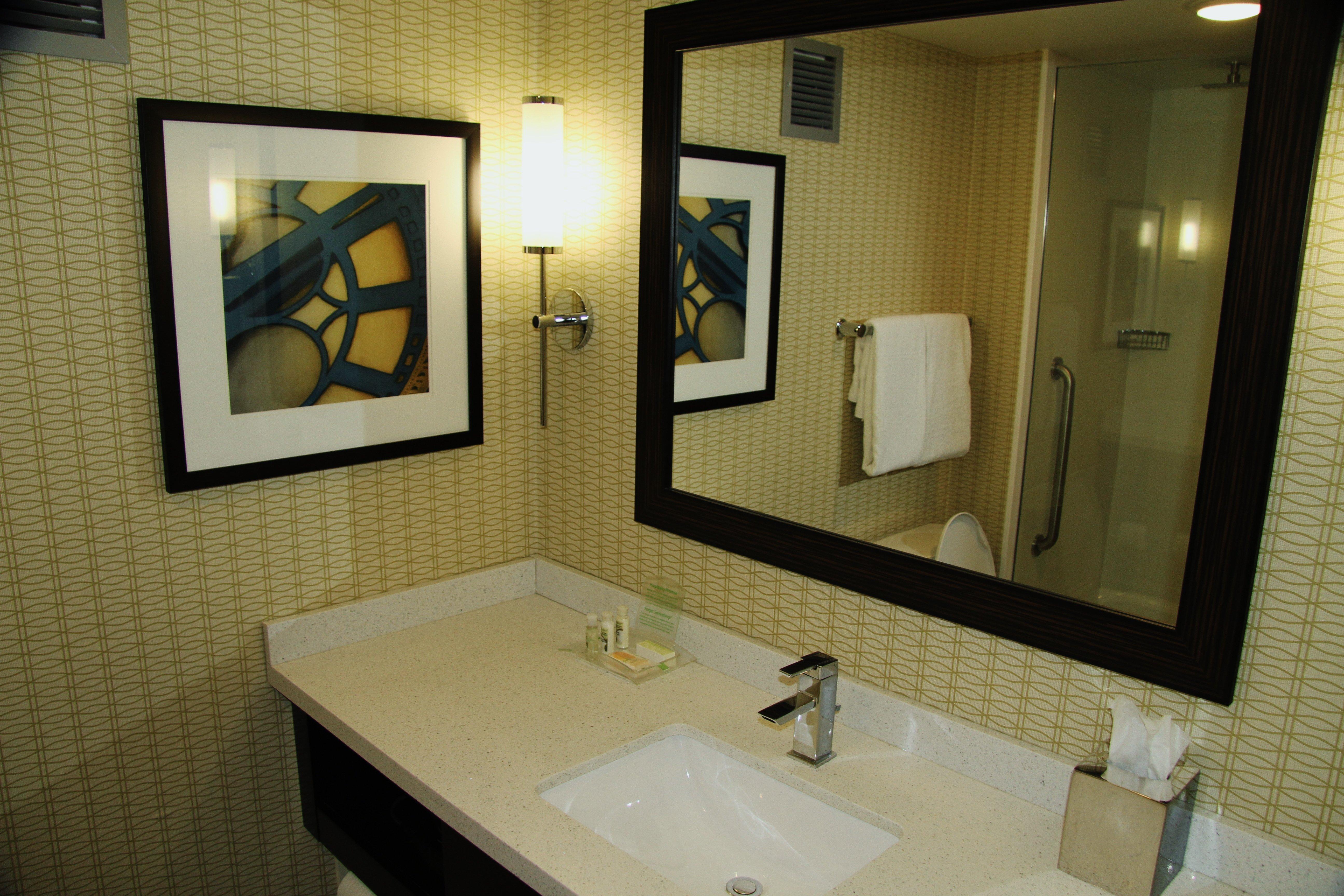 Holiday Inn Greensboro Coliseum By Ihg Экстерьер фото